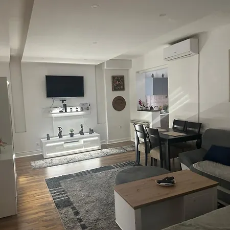 Elma Apartment
